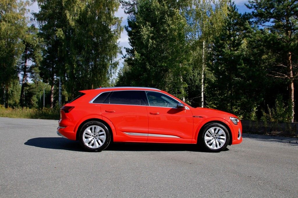 Audi e-tron