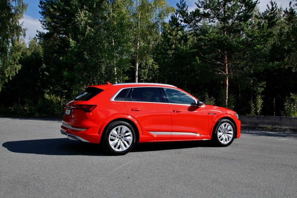 Audi e-tron