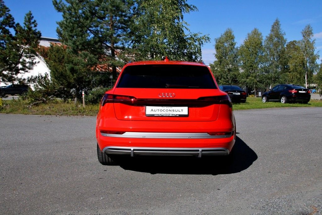 Audi e-tron