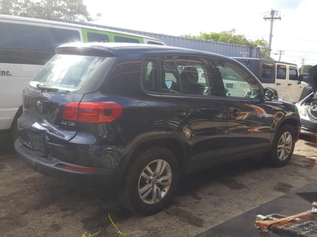 Volkswagen Tiguan S 2013