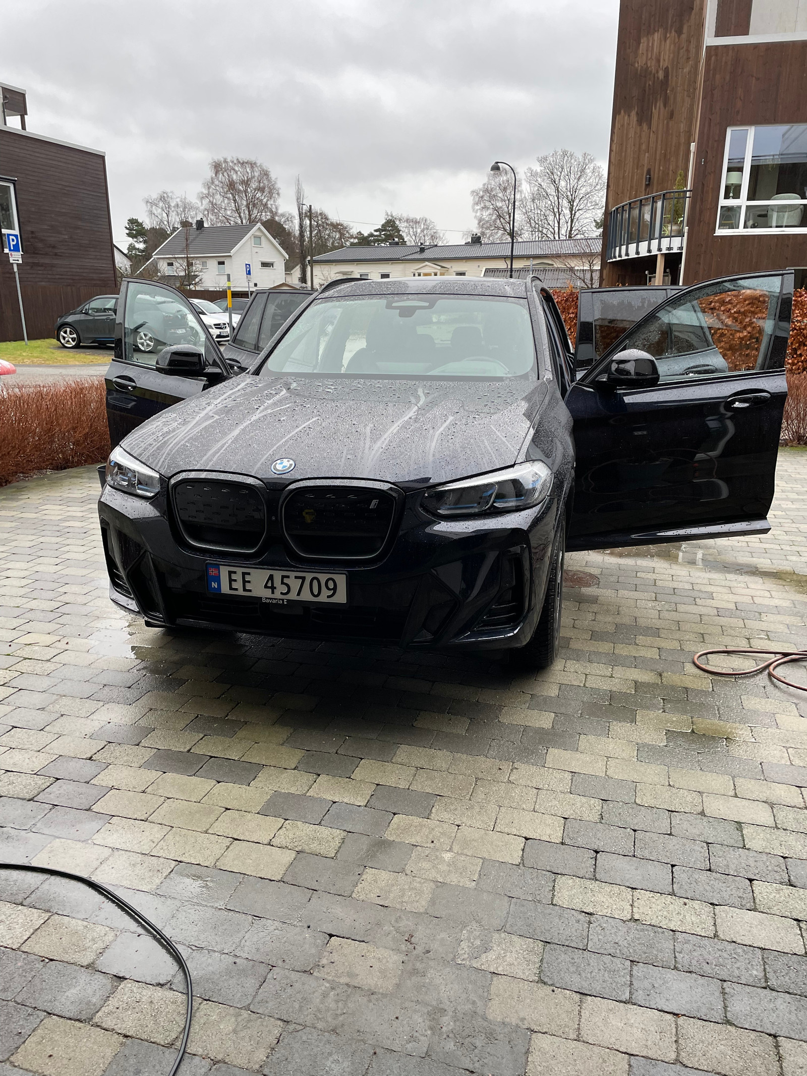 BMW iX3