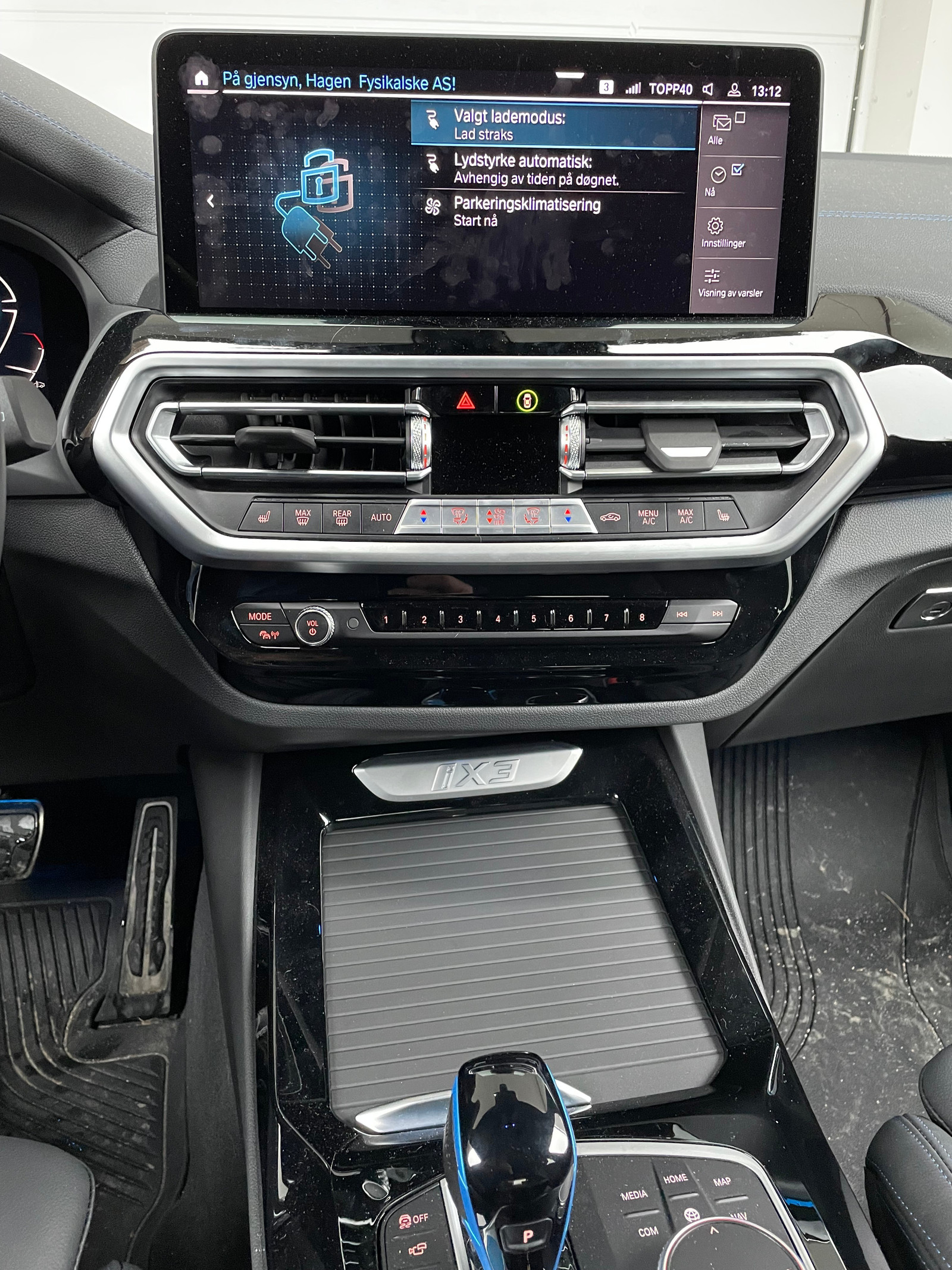 BMW iX3