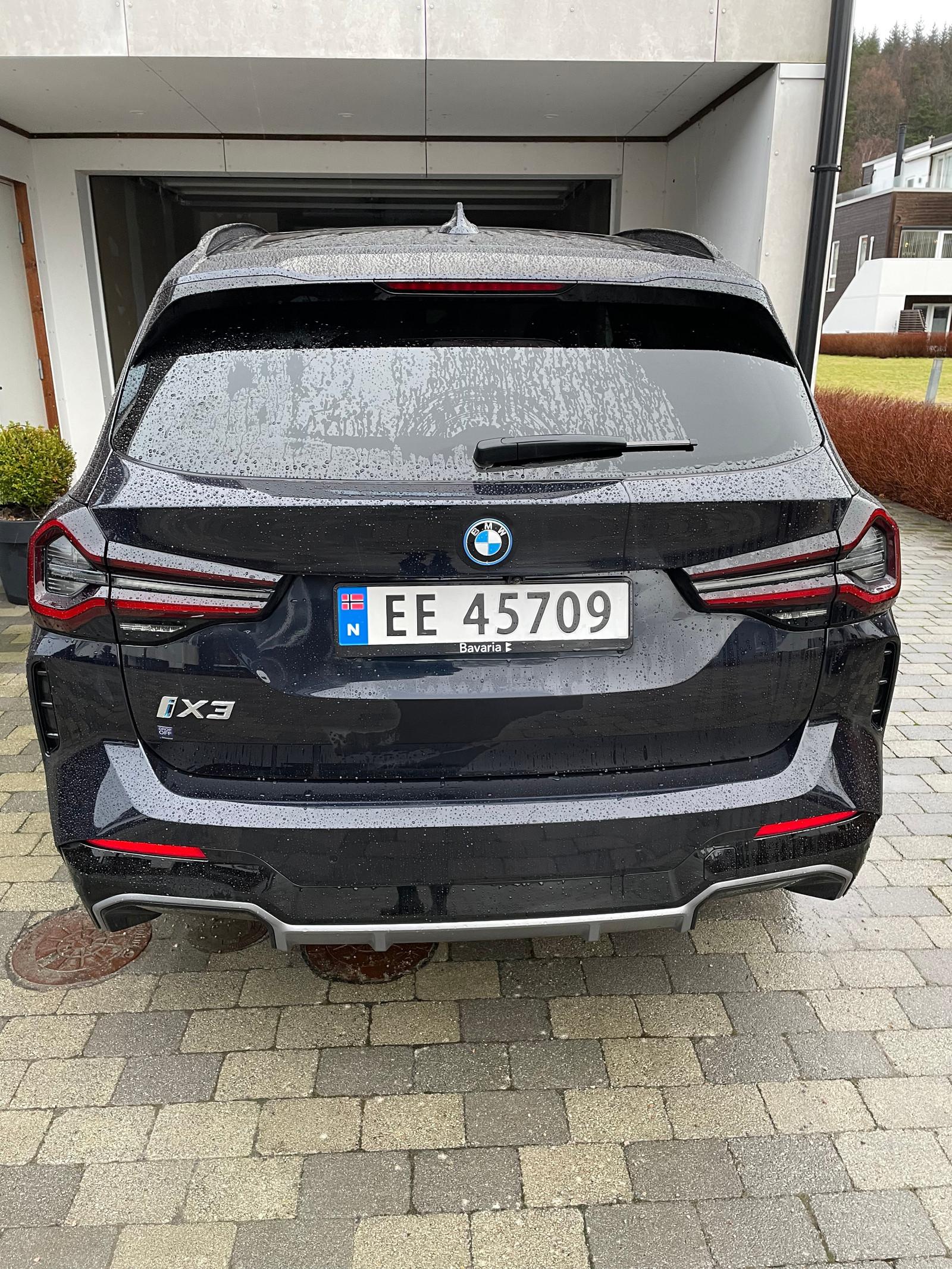 BMW iX3