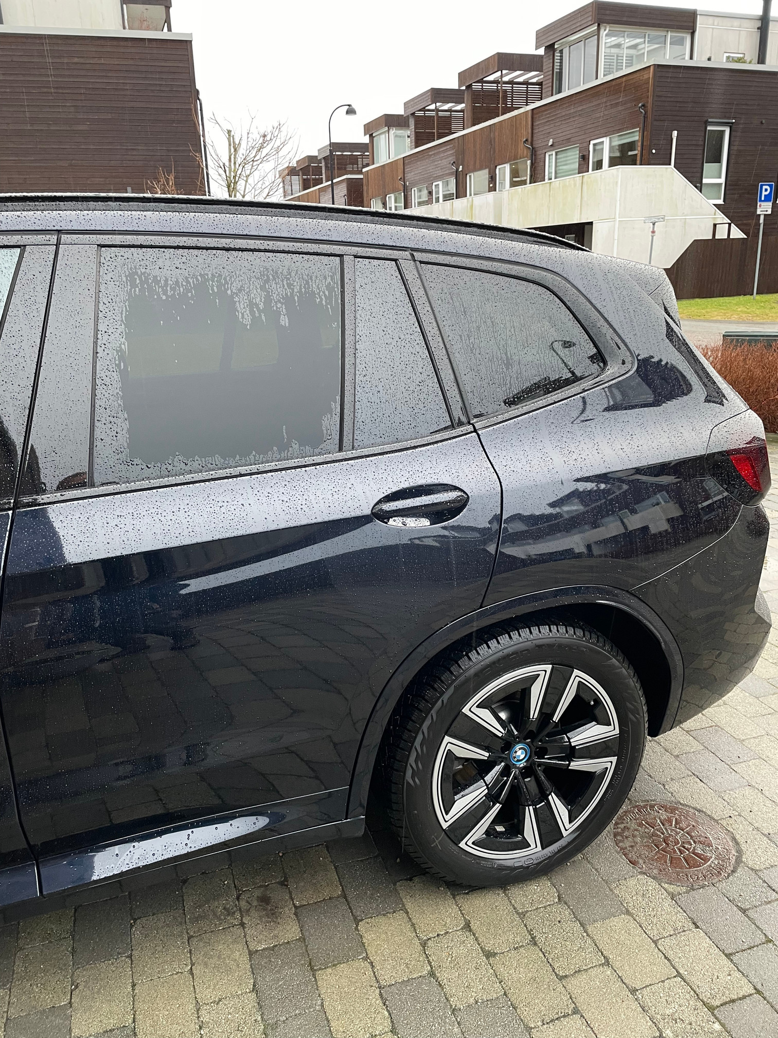 BMW iX3