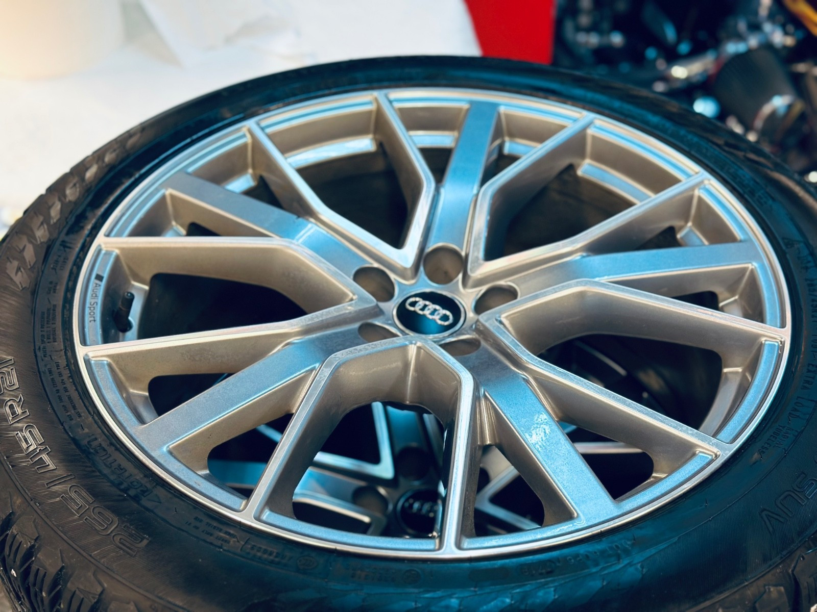 Audi e-tron