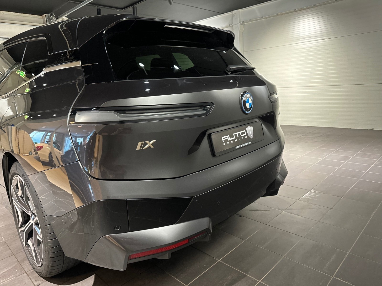 BMW iX xDrive 40