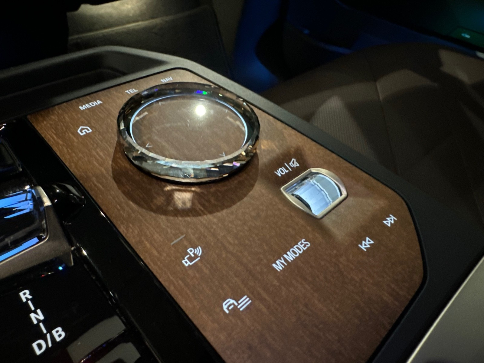 BMW iX xDrive 40