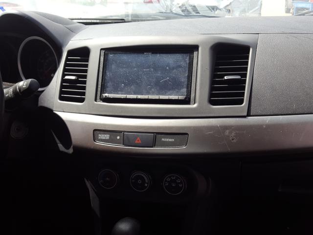 Mitsubishi Lancer ES 2015