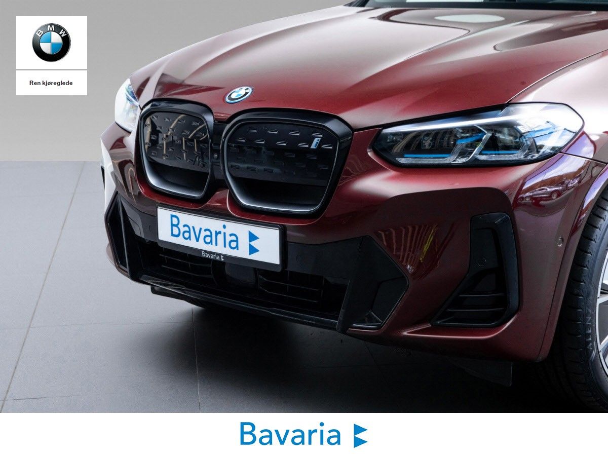 BMW iX3