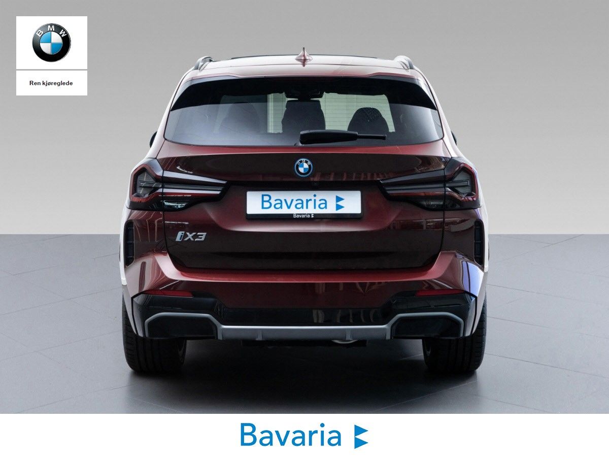 BMW iX3