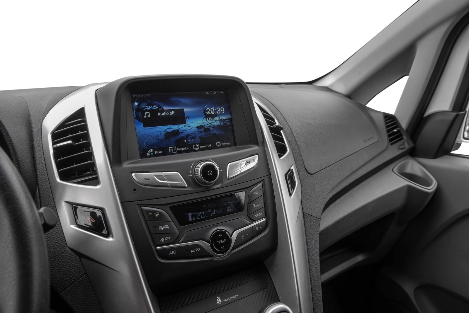BYD T3
