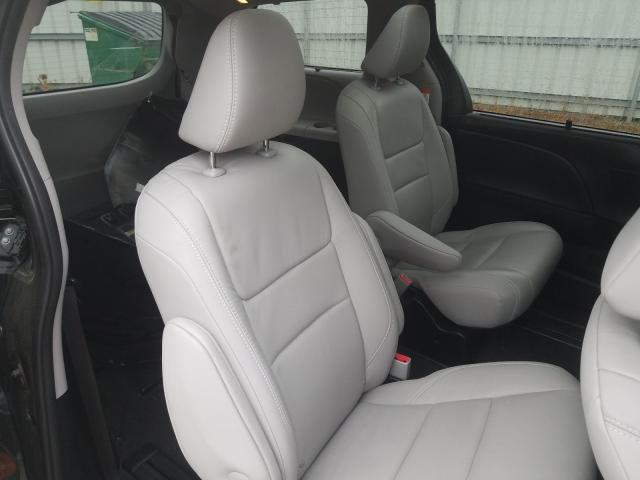 Toyota Sienna XLE 2017
