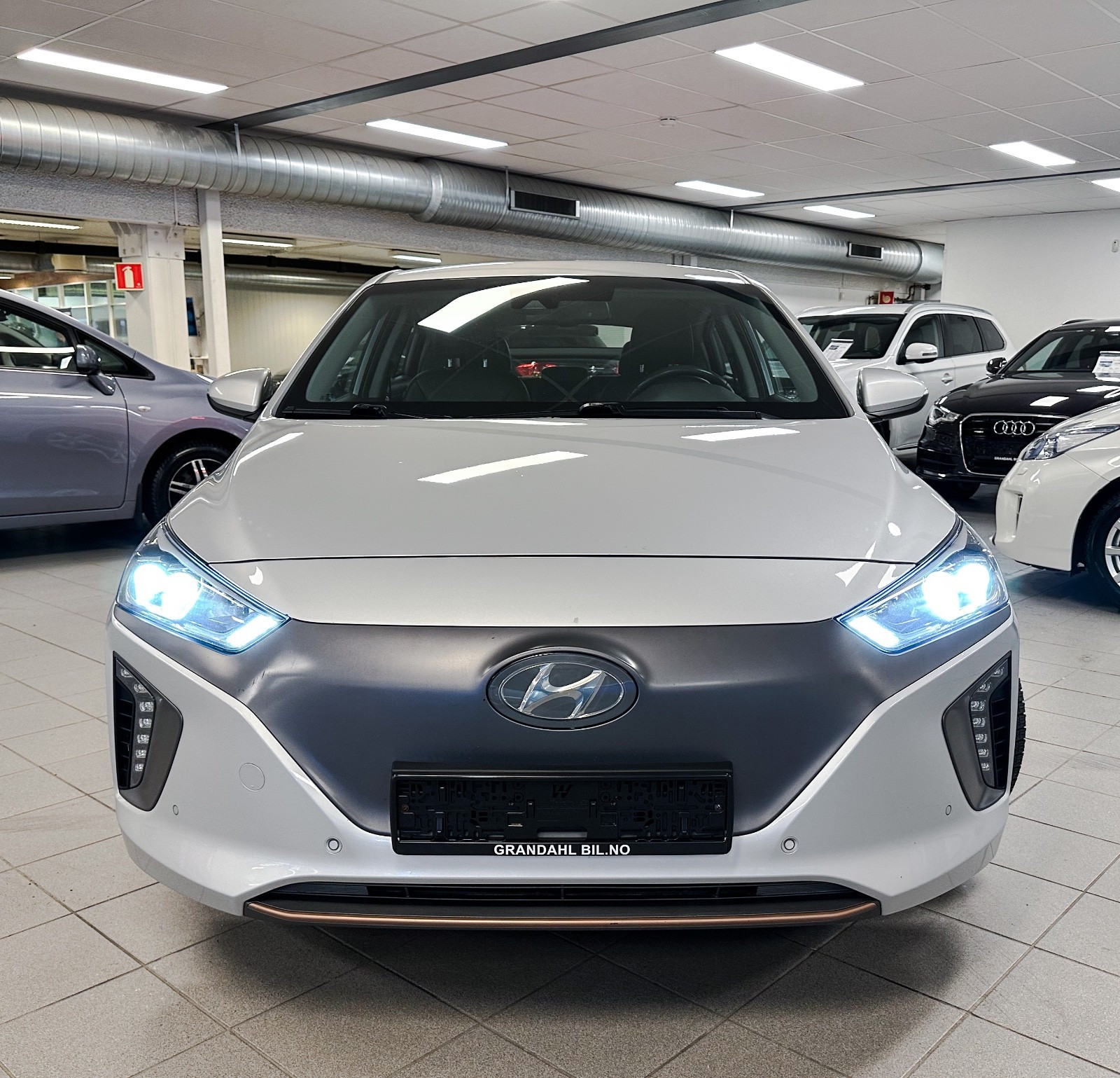 Hyundai IONIQ