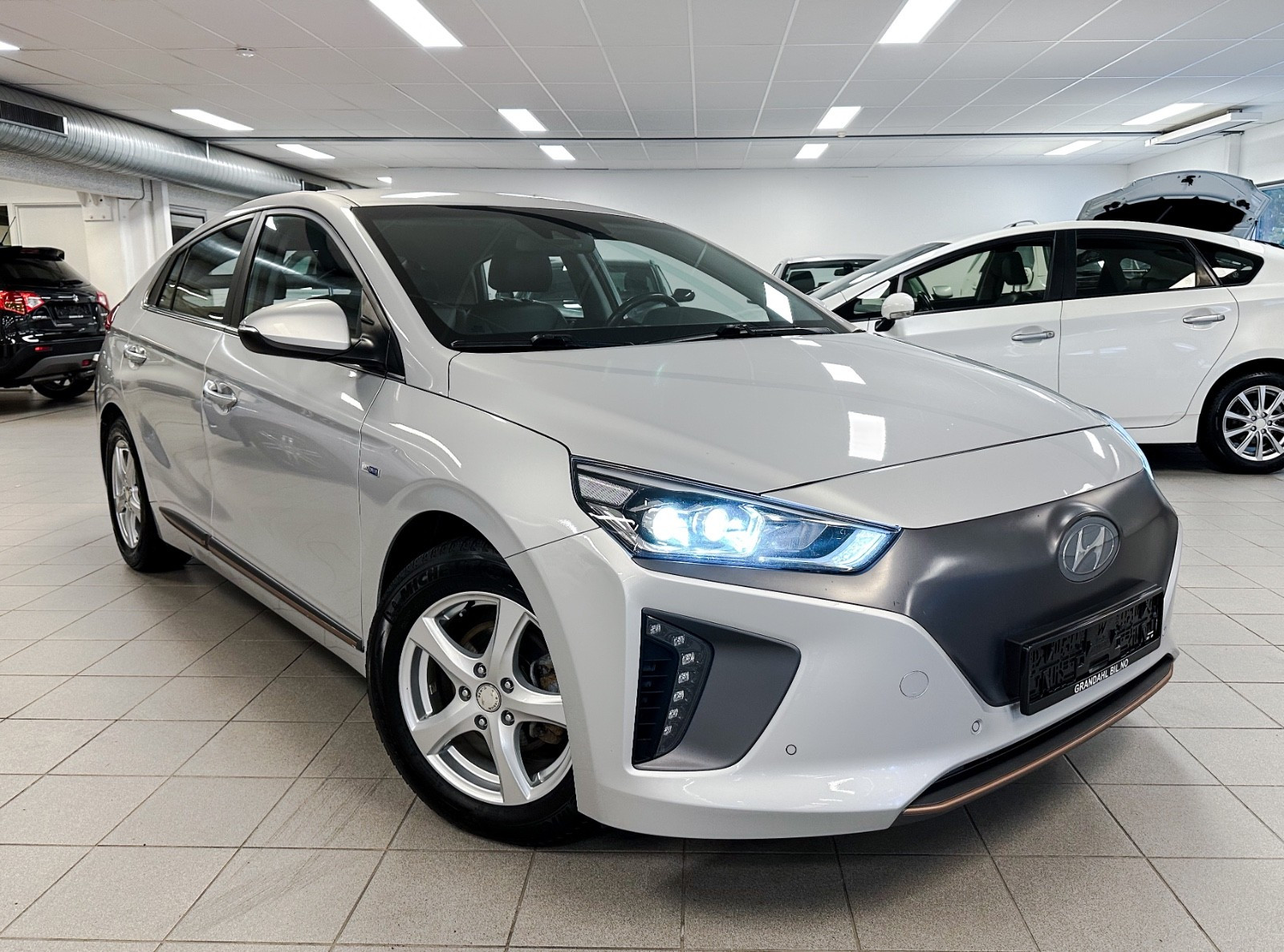 Hyundai IONIQ