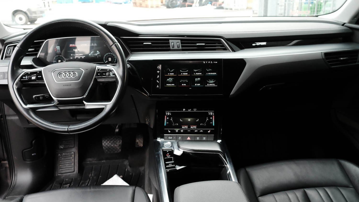 Audi e-tron