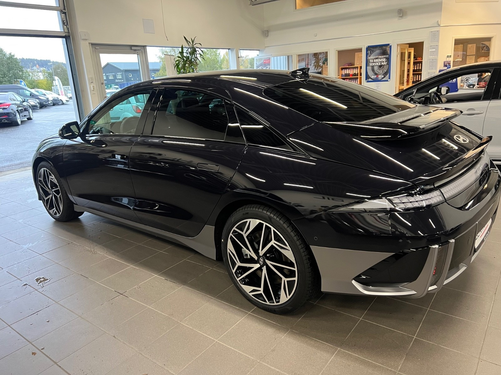 Hyundai Ioniq 6