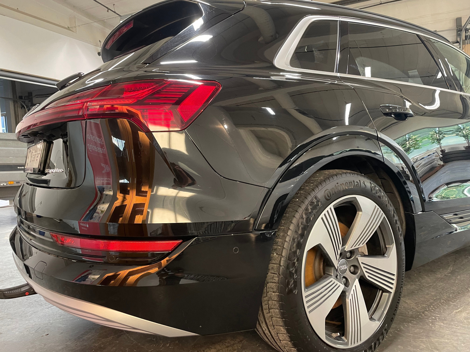 Audi e-tron