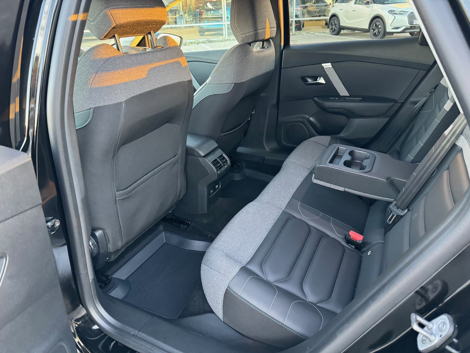 Citroen E-C4