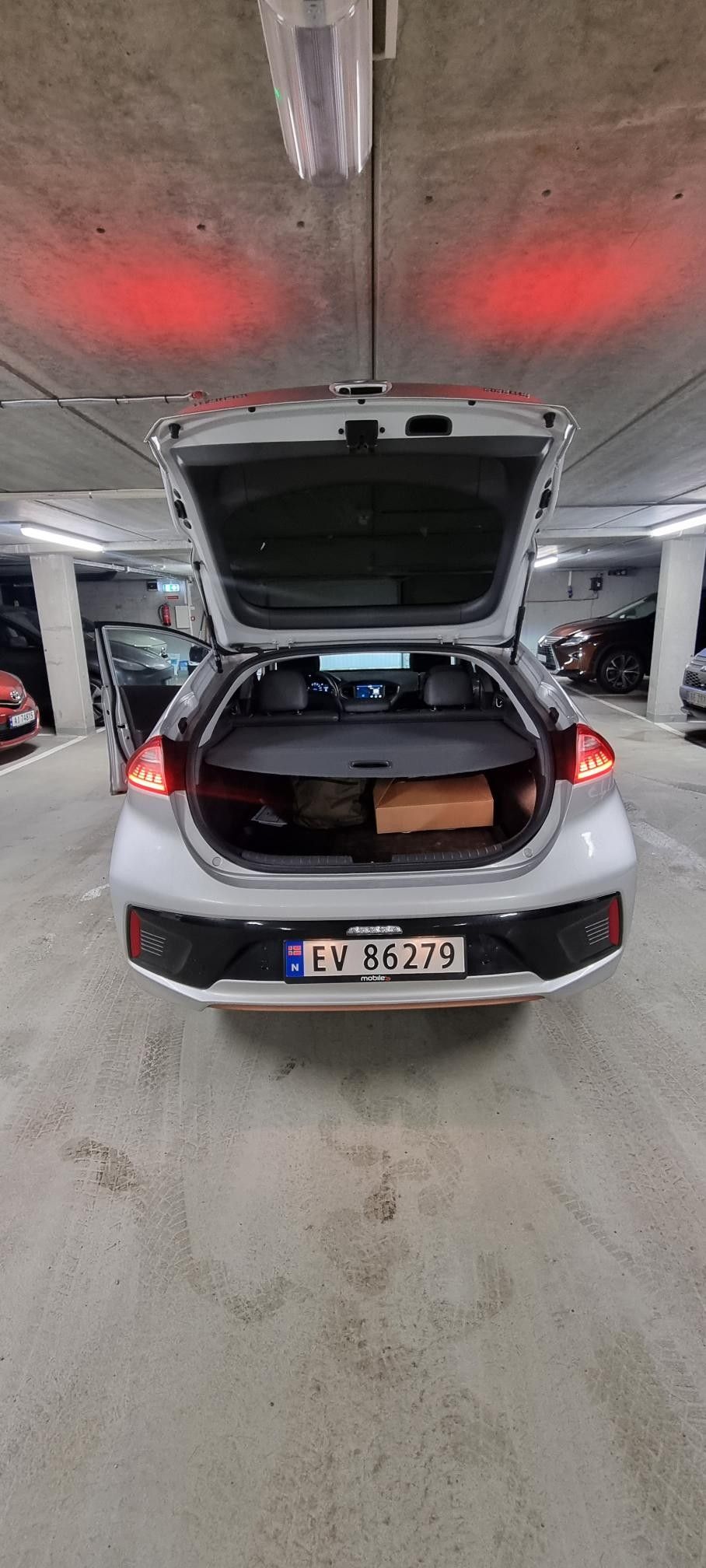 Hyundai IONIQ