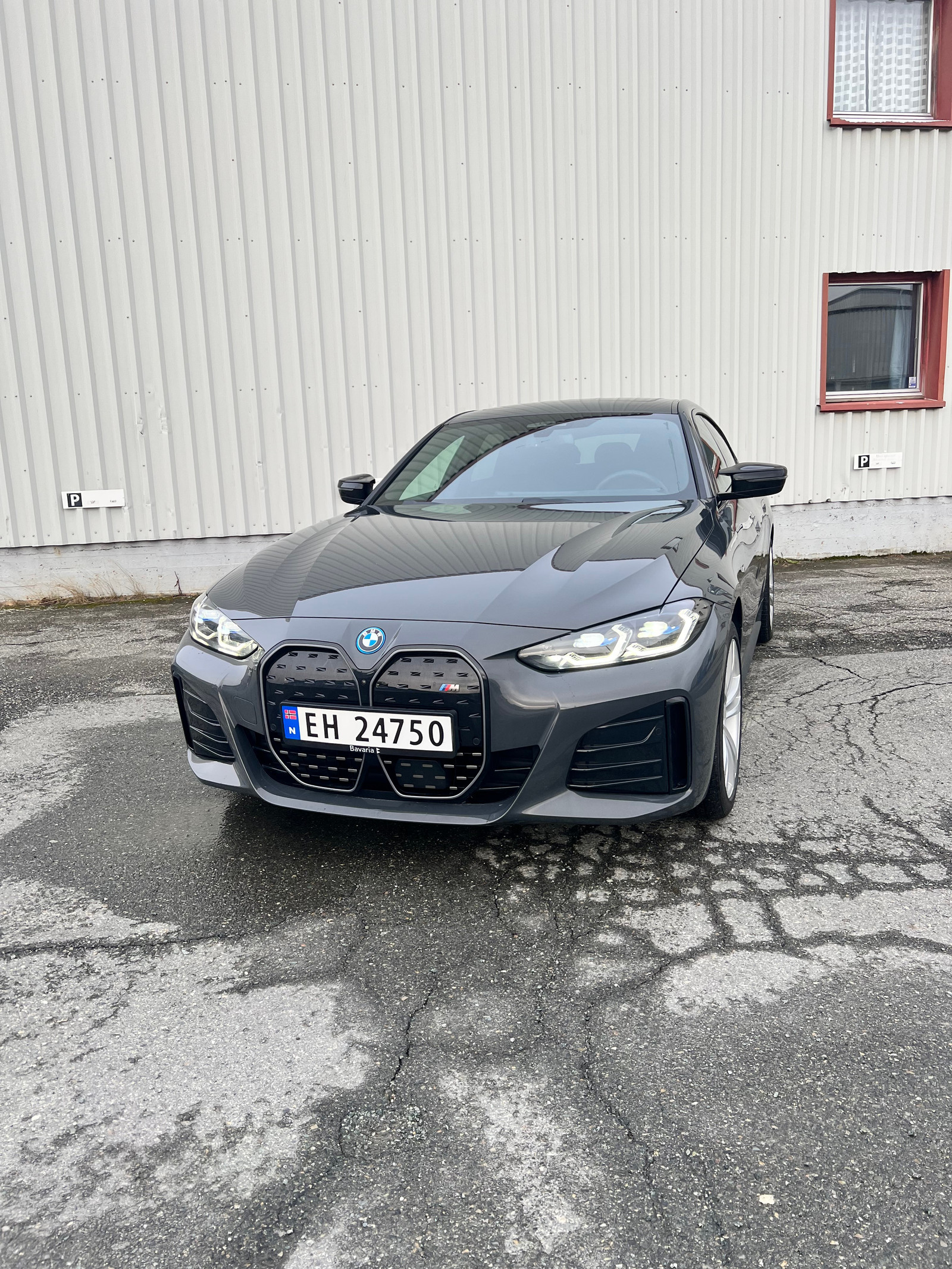 BMW i4 M50
