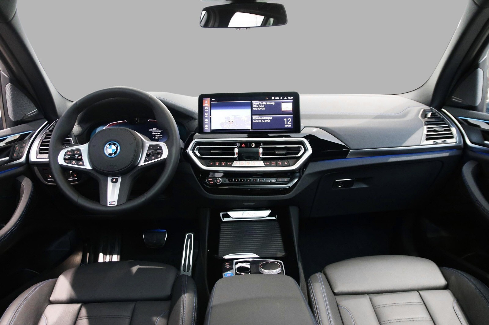 BMW iX3