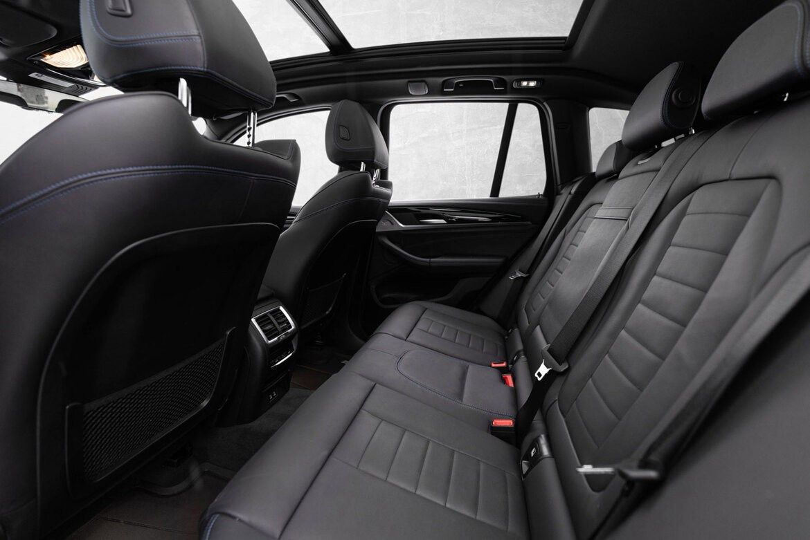 BMW iX3