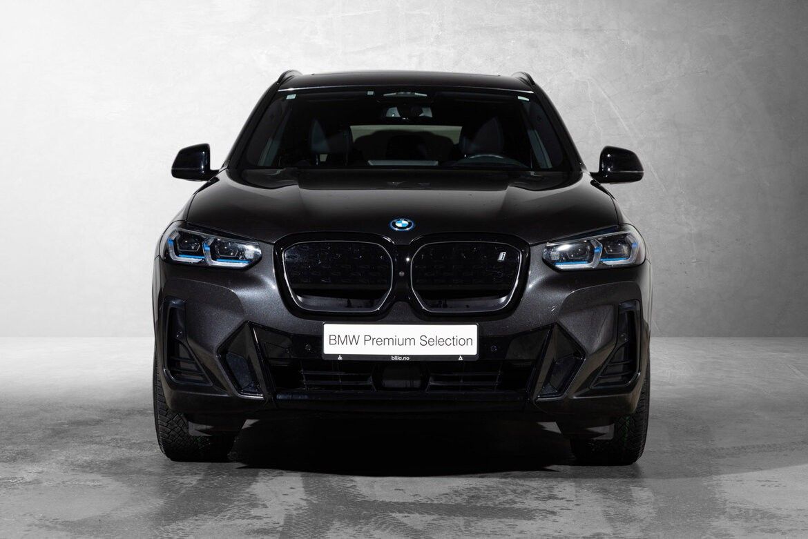 BMW iX3