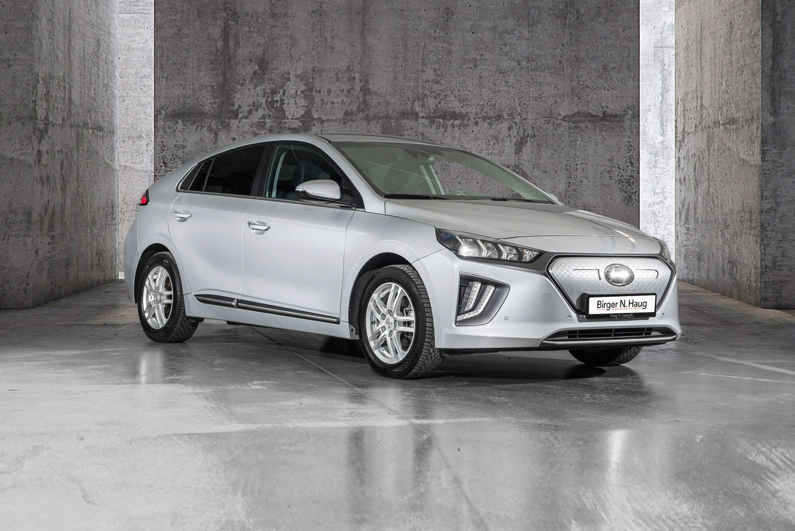 Hyundai IONIQ