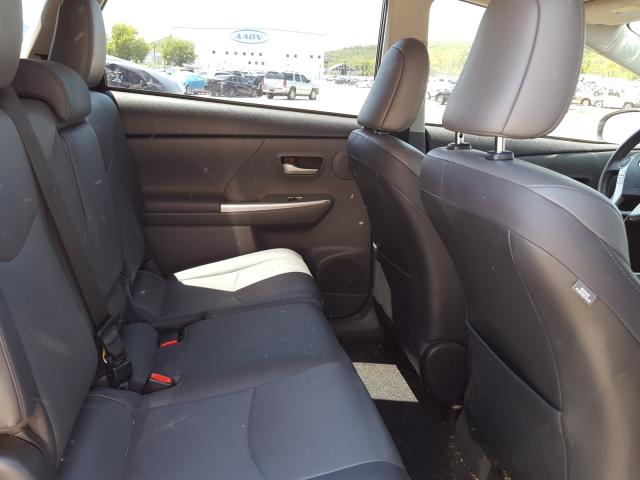 Toyota Prius V 2013