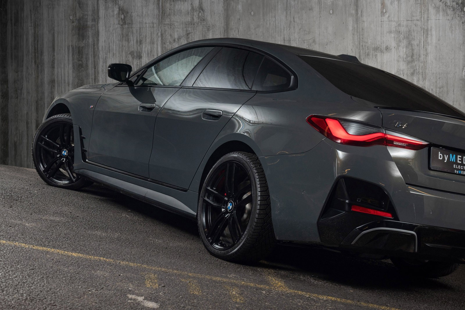 BMW i4 M50