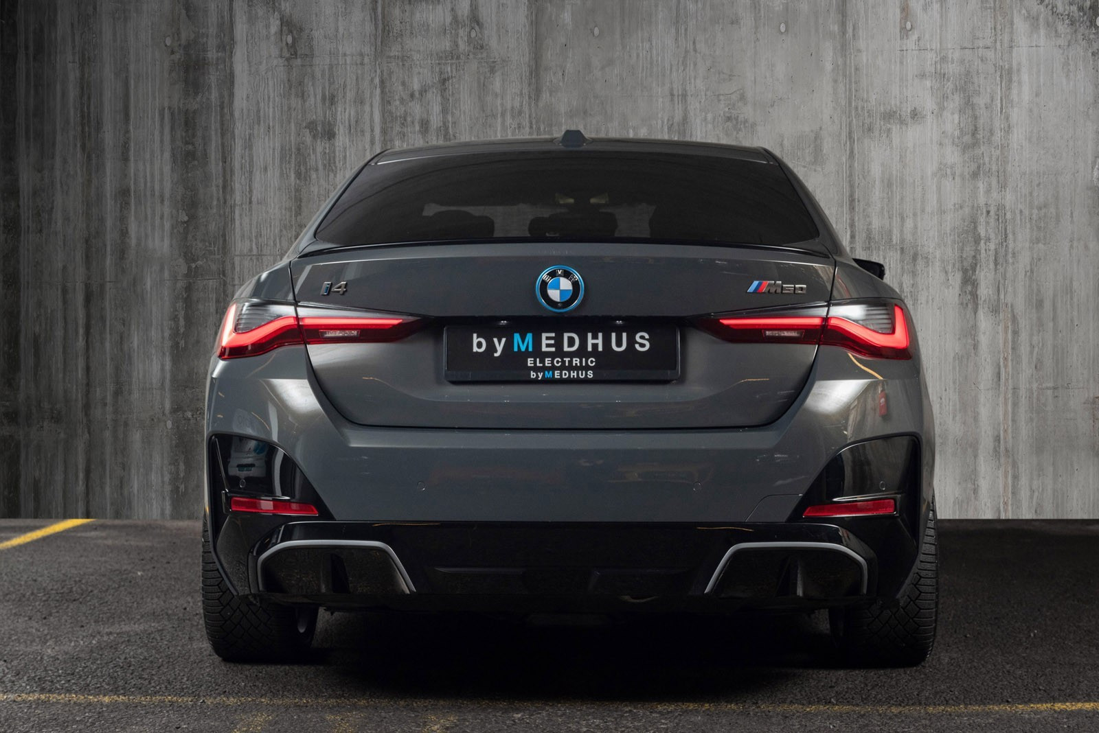 BMW i4 M50