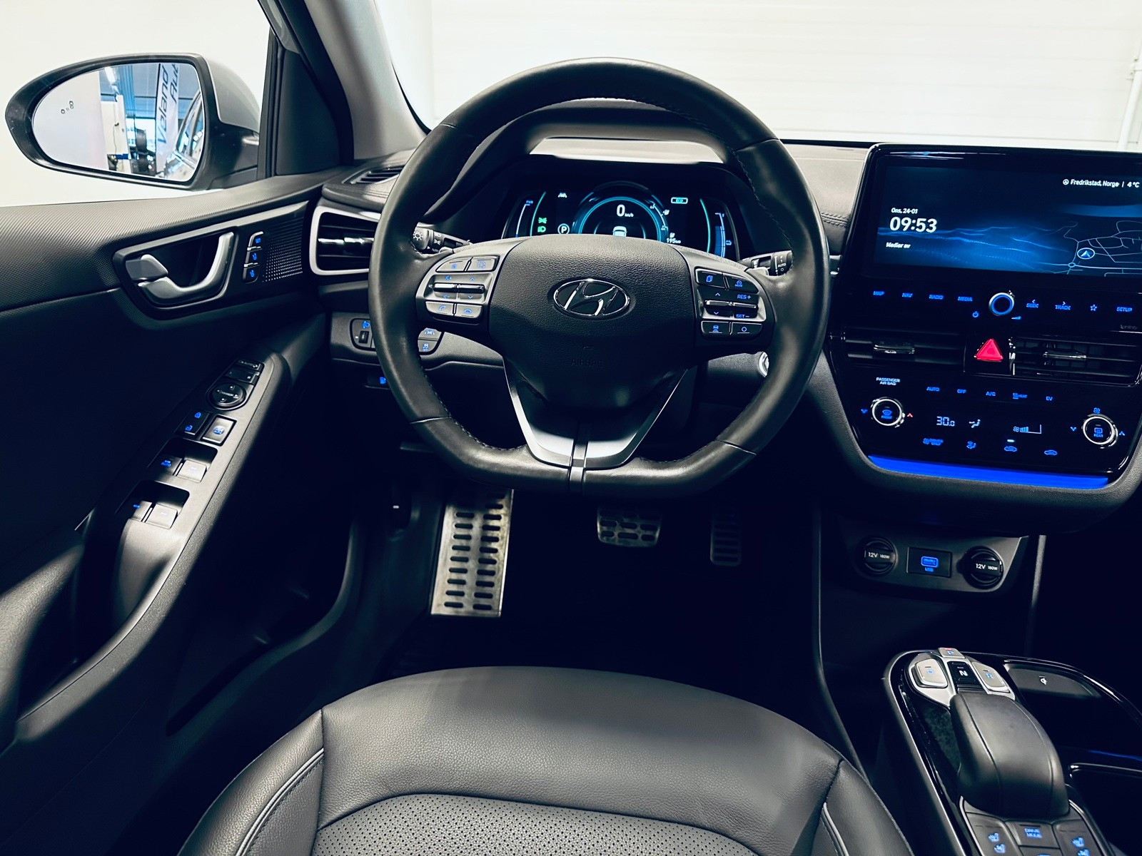 Hyundai IONIQ