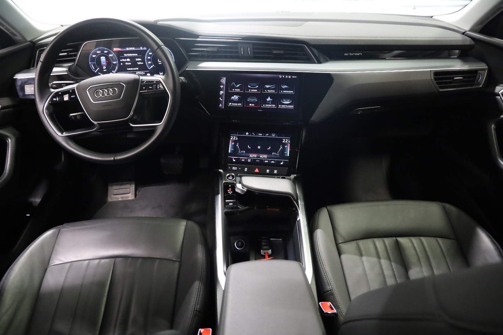 Audi e-tron