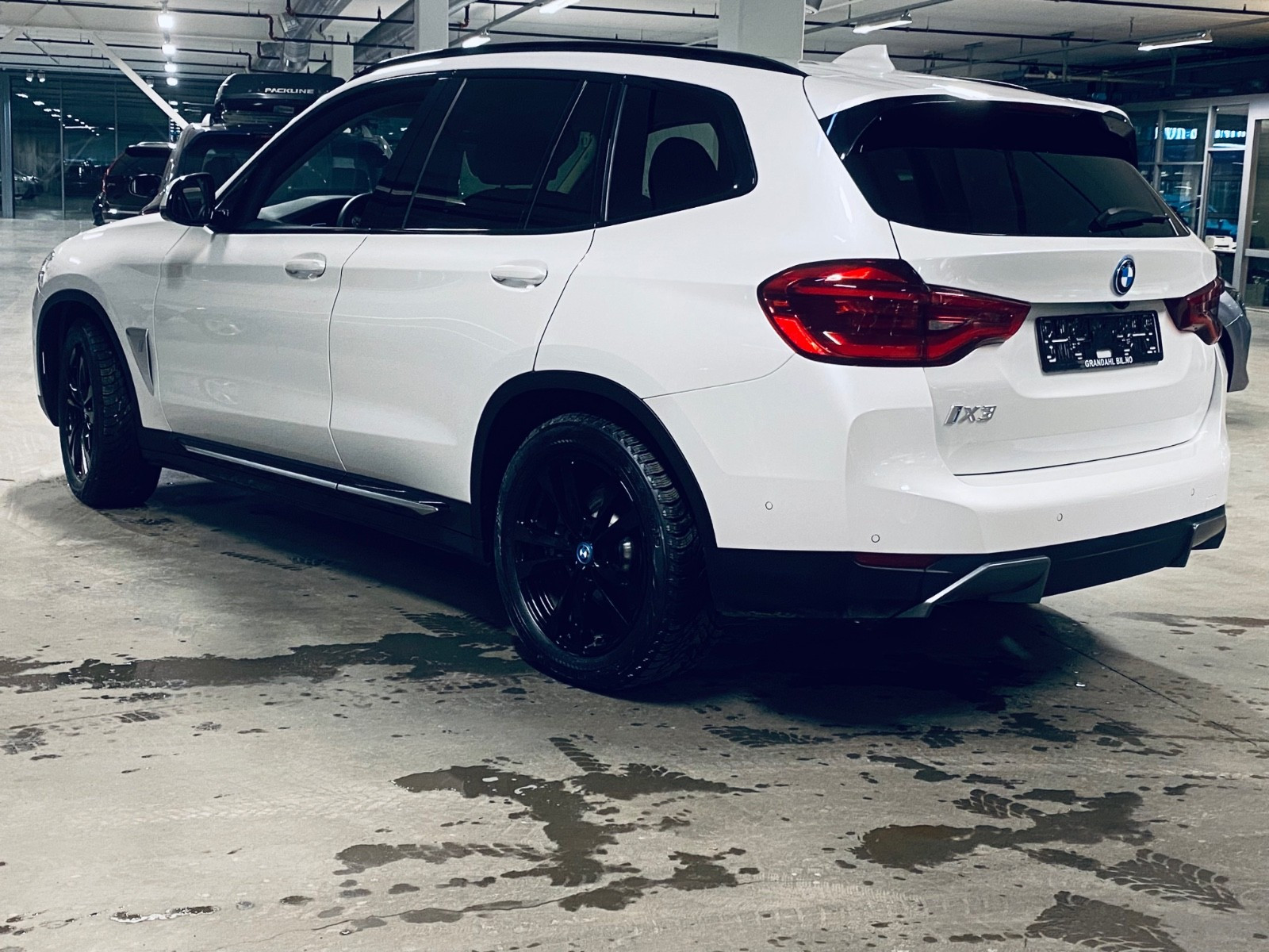 BMW iX3