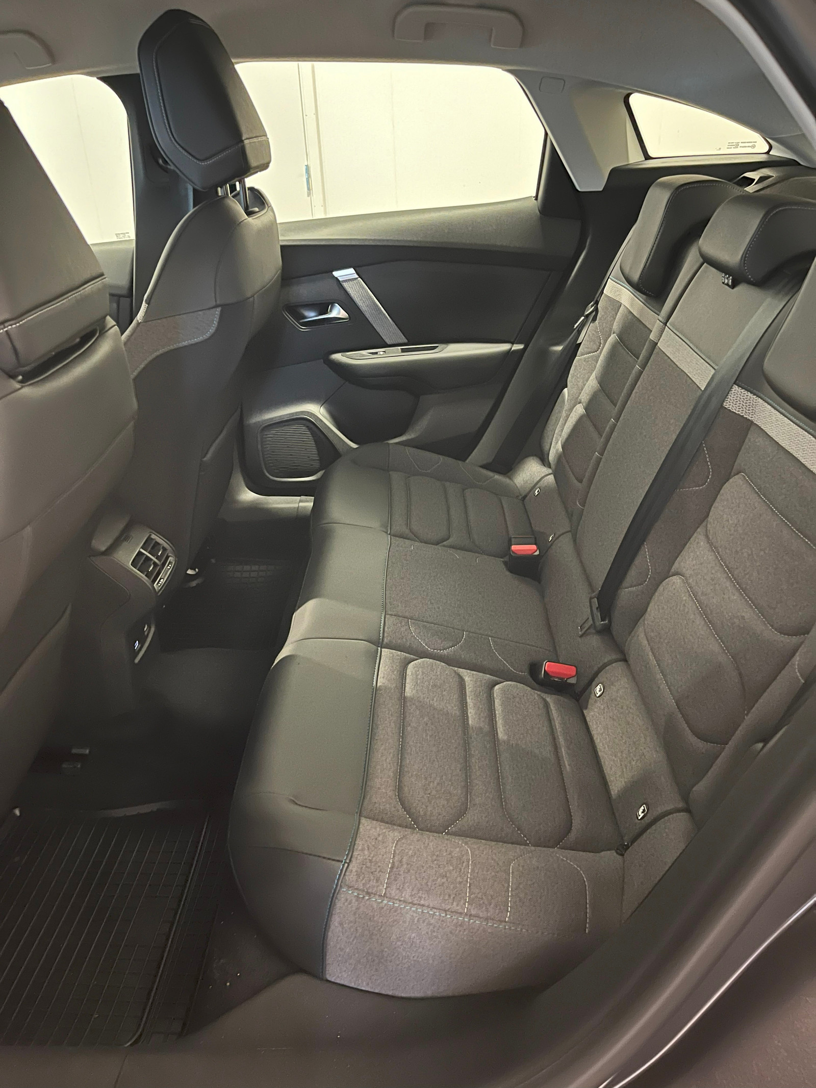 Citroen E-C4
