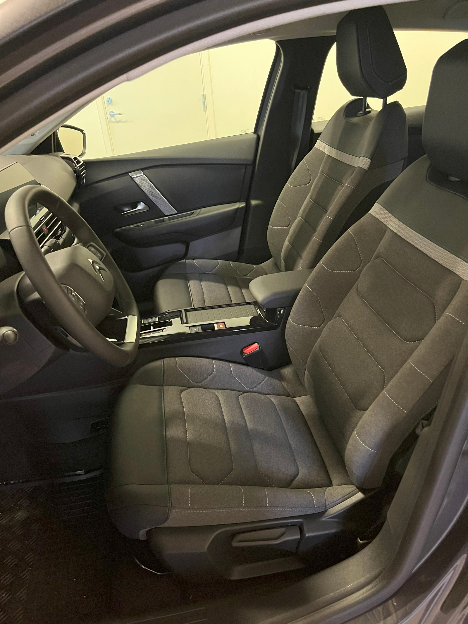 Citroen E-C4