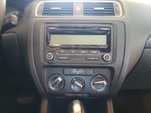 Volkswagen Jetta SE 2011