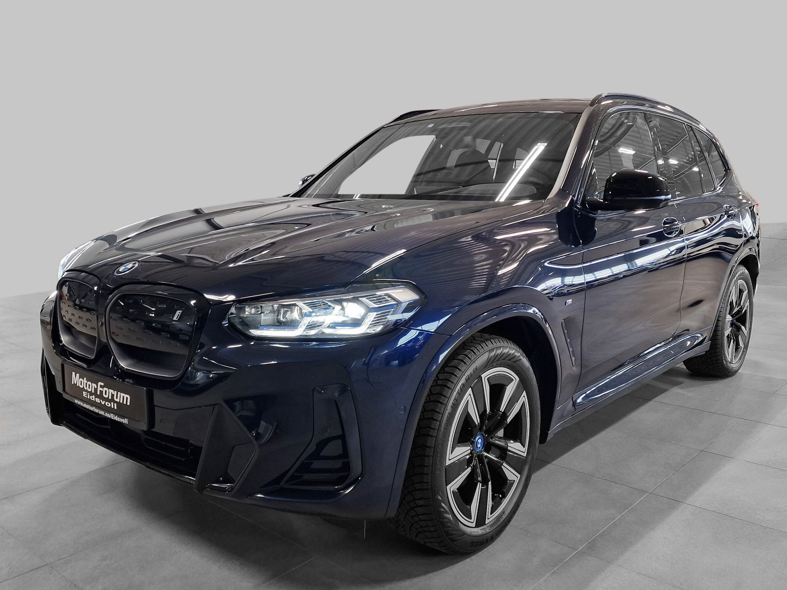 BMW iX3