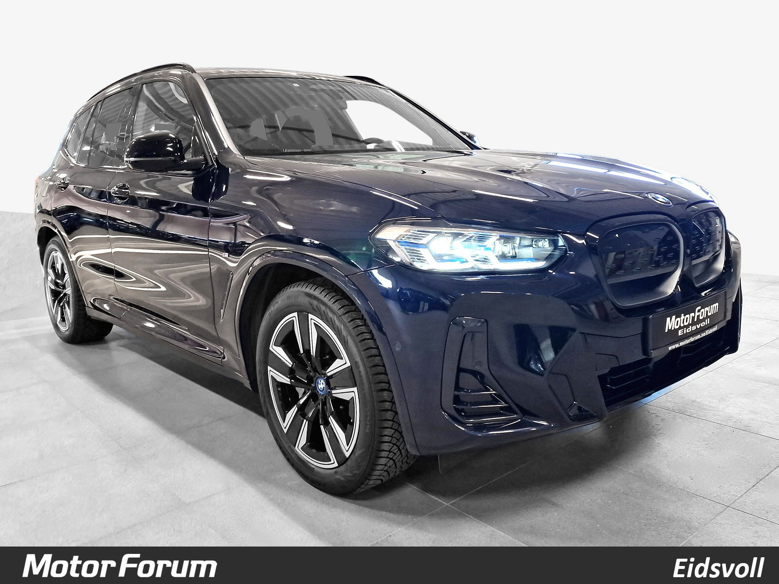 BMW iX3