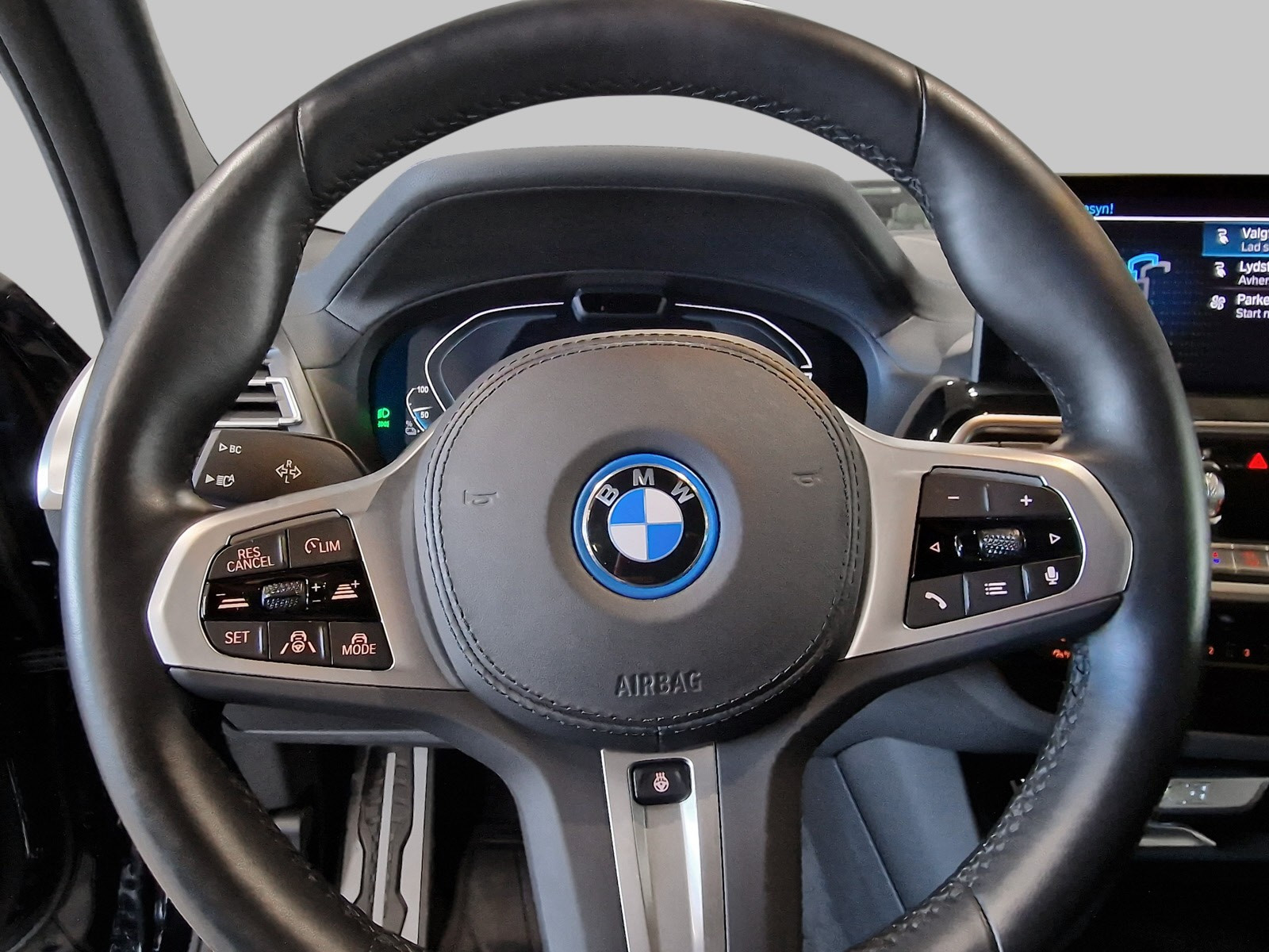 BMW iX3