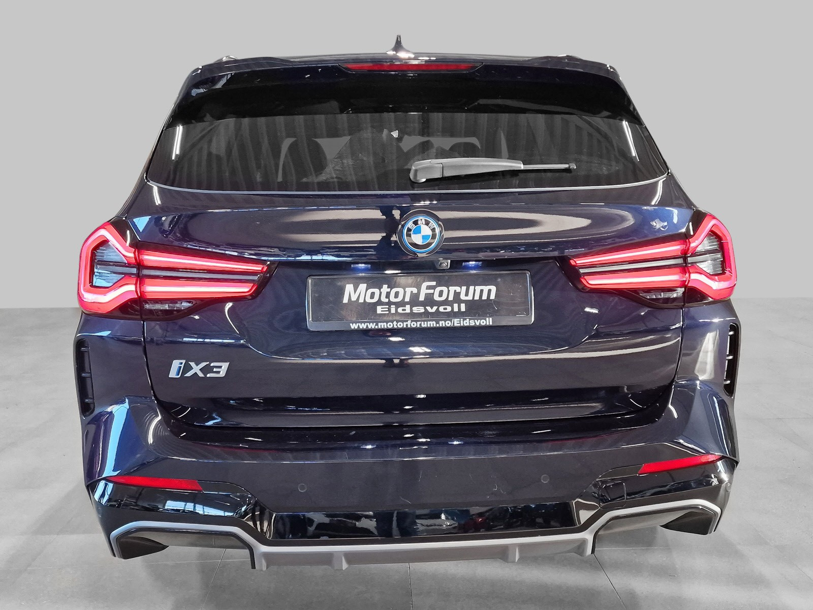BMW iX3