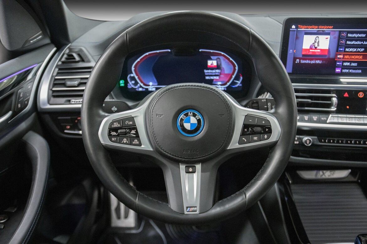 BMW iX3