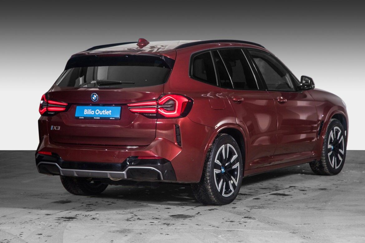 BMW iX3