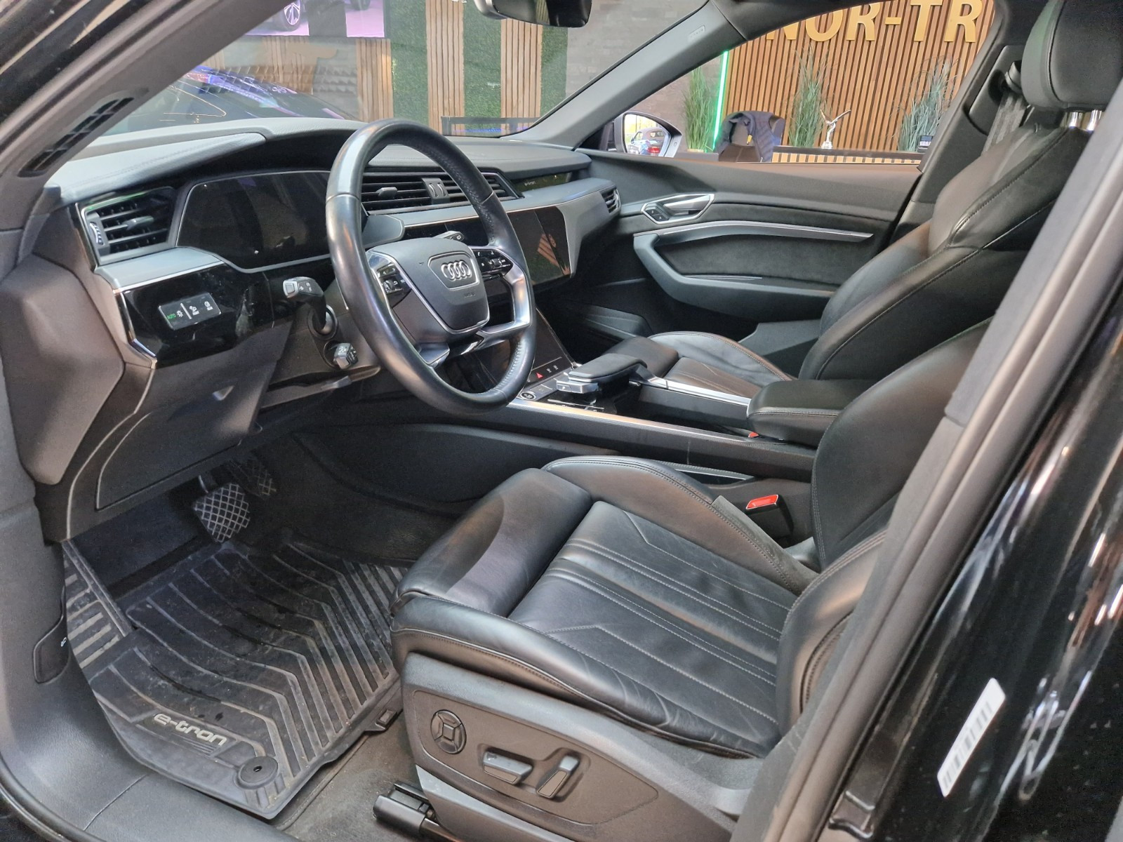 Audi e-tron