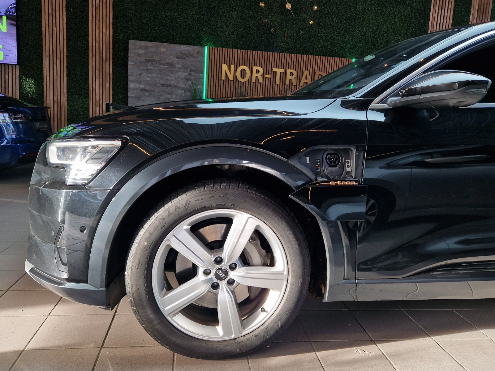 Audi e-tron