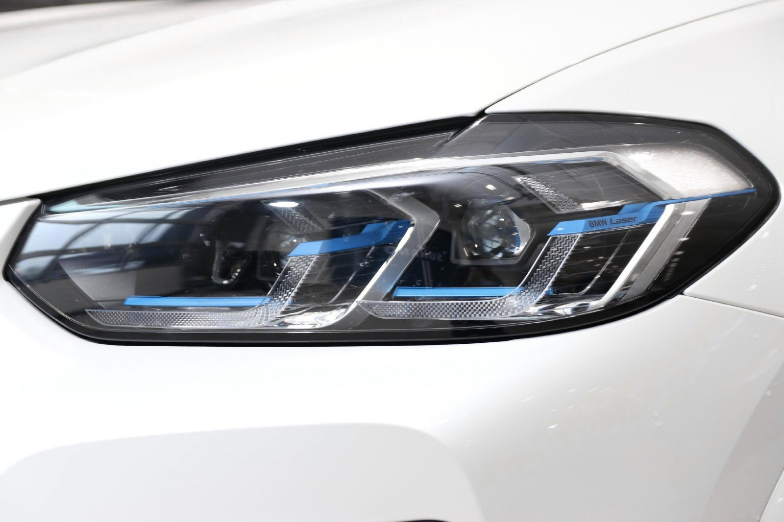 BMW iX3