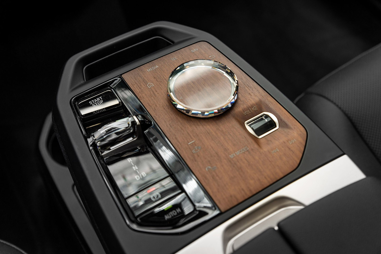 BMW iX xDrive 40