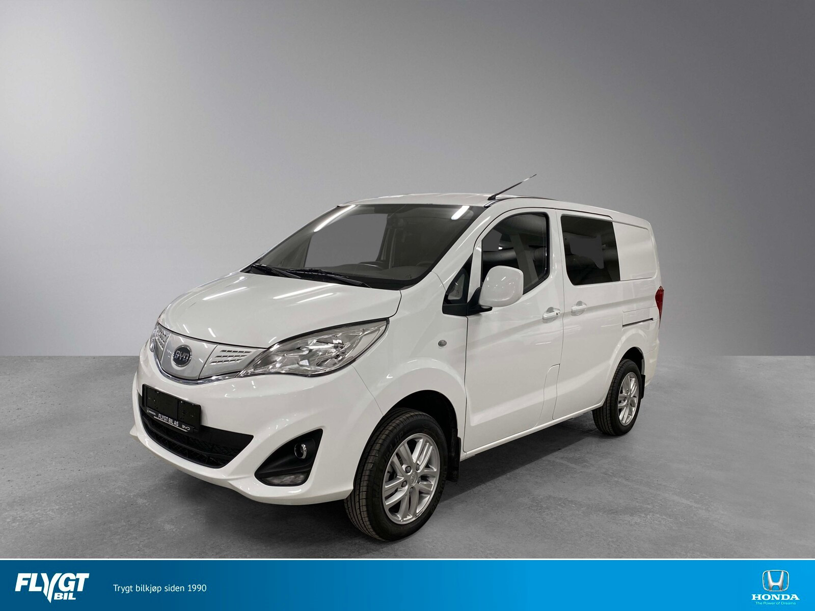 BYD T3