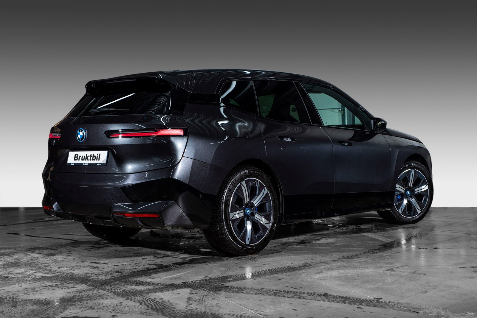 BMW iX xDrive 40