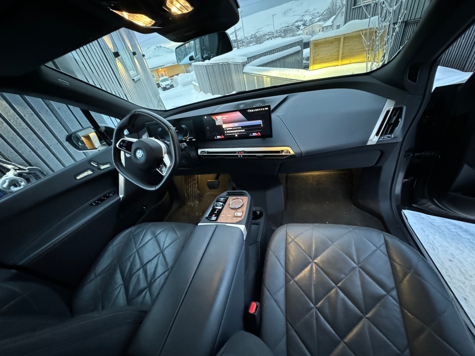 BMW iX xDrive 40
